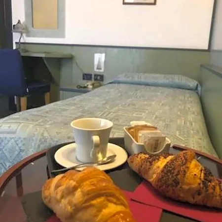 Hotel Moizi 3*